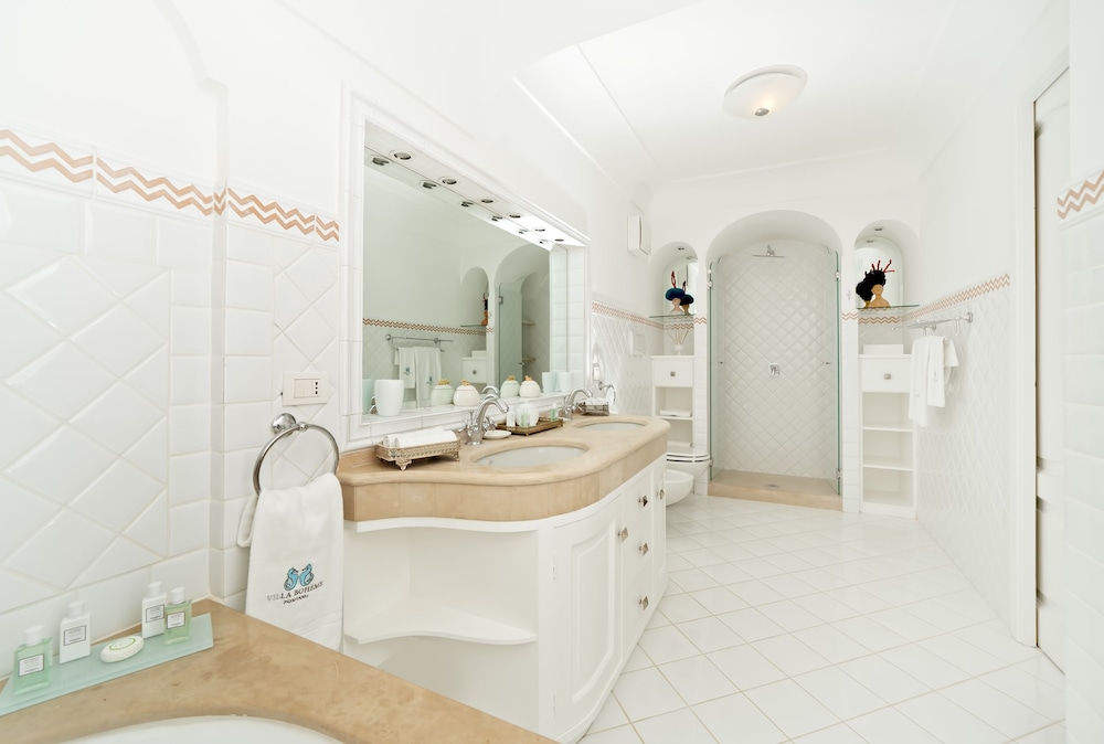 Villa Boheme Exclusive Luxury Suites 48/50