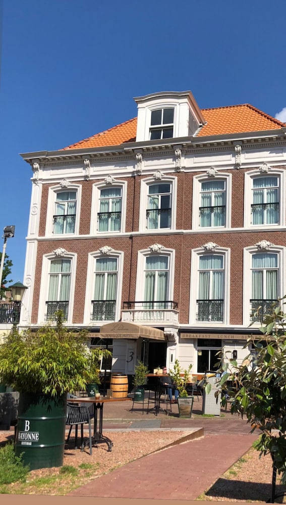 La Paulowna Boutique Hotel 1/41