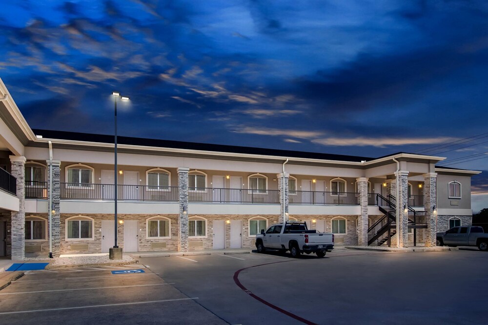 Econo Lodge Bryan TX 5/60