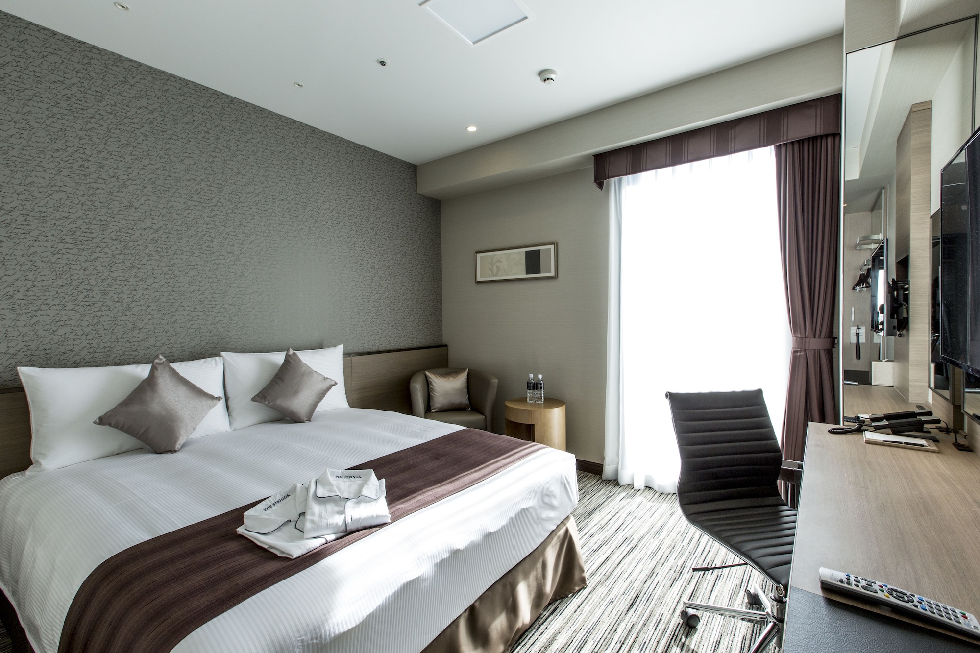 STANDARD, DOUBLE BED