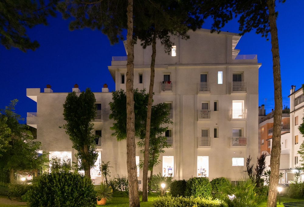 Hotel Greif 3/50