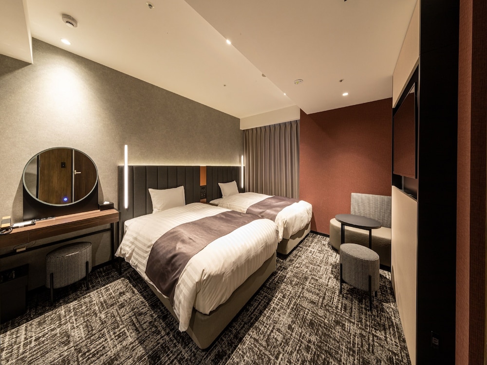 SUPERIOR, TWIN BEDS