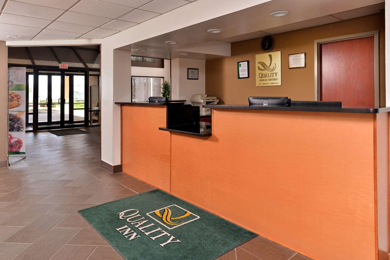 Quality Inn & Suites Matteson near I-57 3/30
