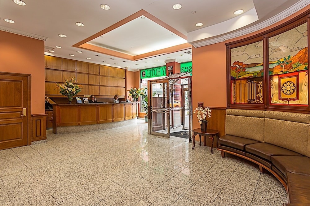 Chelsea Savoy Hotel 8/61