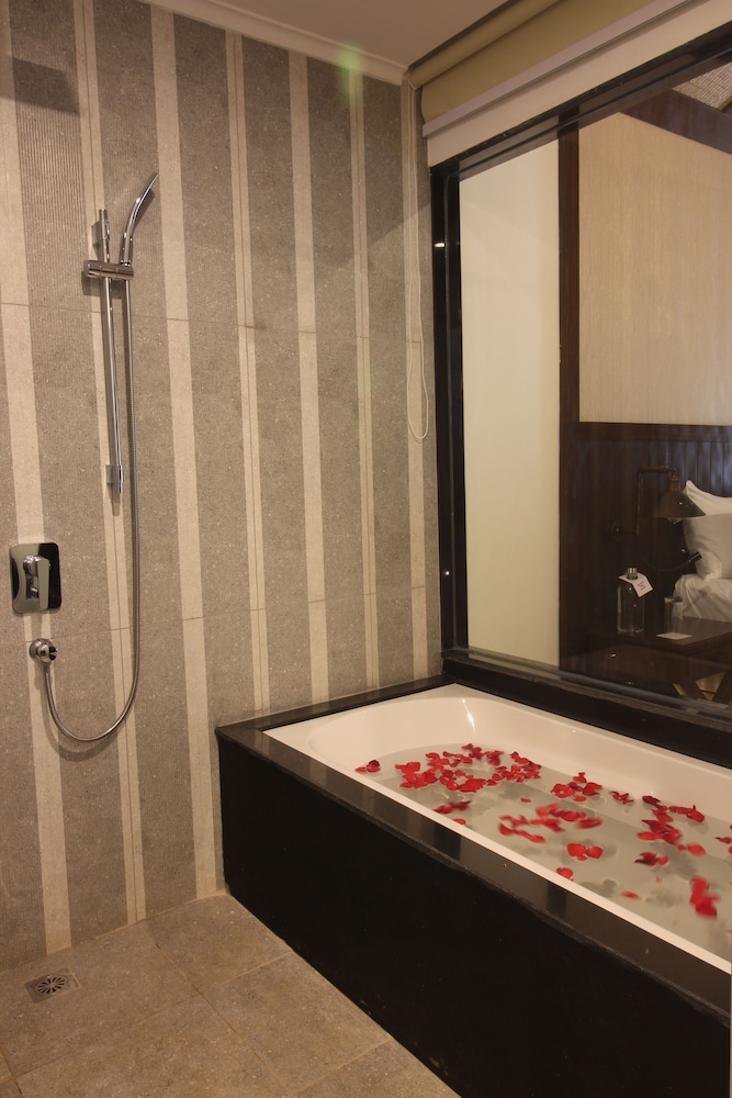 Regenta Jungle Resort Kabini Springs 50/50