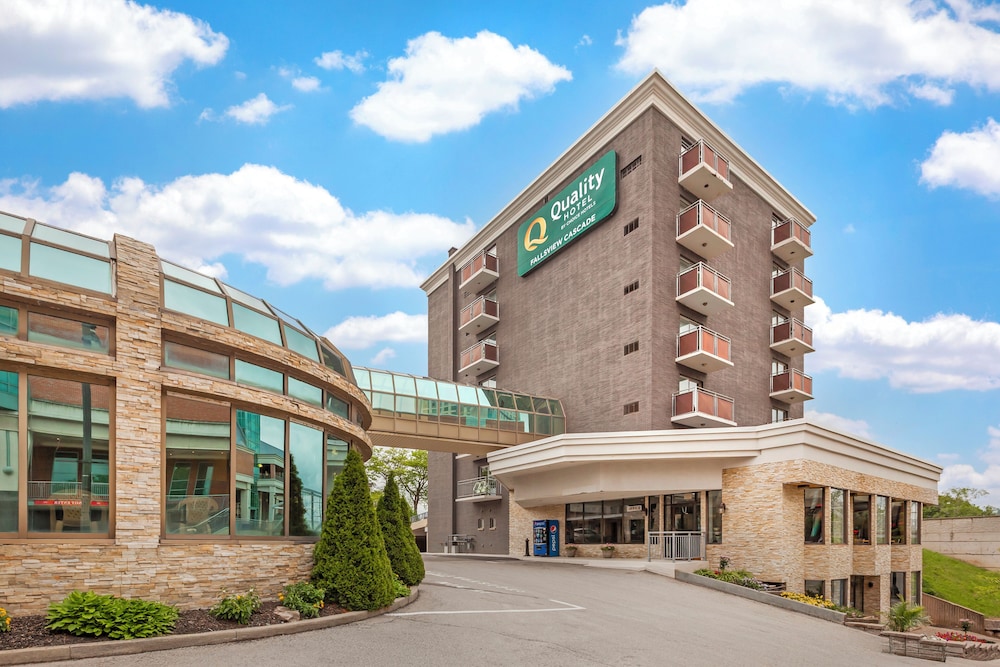 Quality Hotel Fallsview Cascade photo4