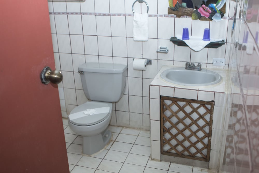 Caribbean Paradise Eco-Lodge 48/50