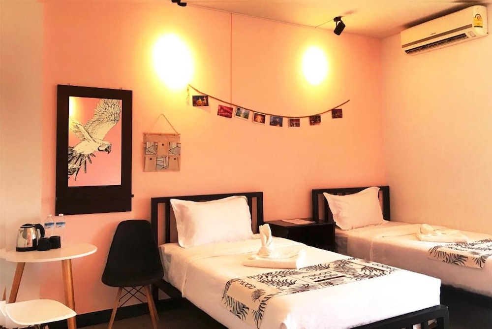 RoomQuest Patong Phuket 36/50