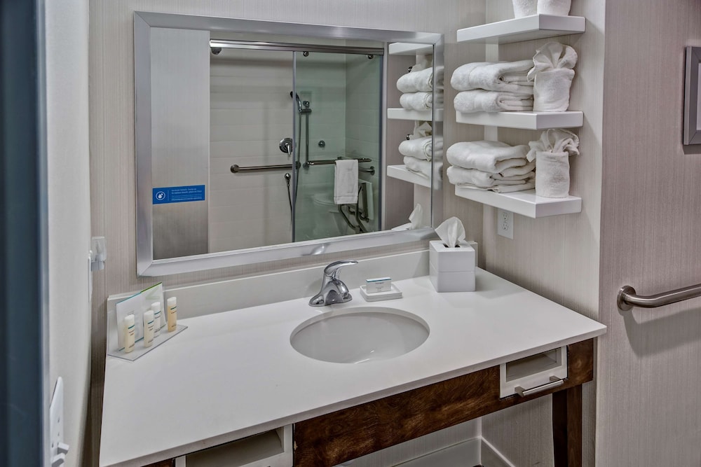 Hampton Inn Summerville Sc 11/36