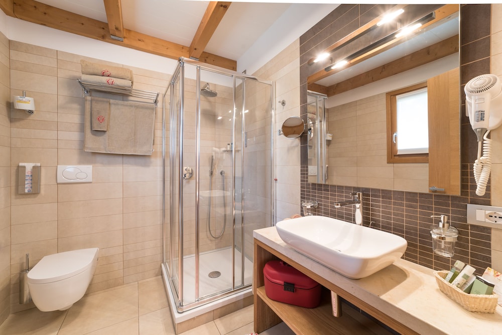 Hotel Green Village Resort 58/60