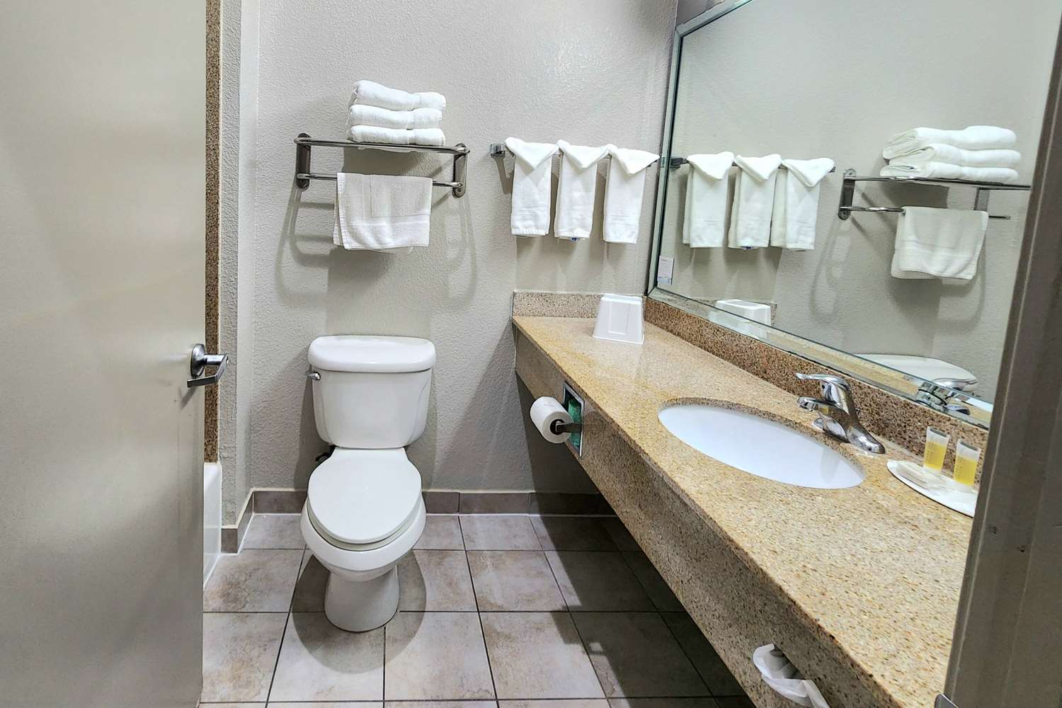 Days Inn By Wyndham Kemah 54/56