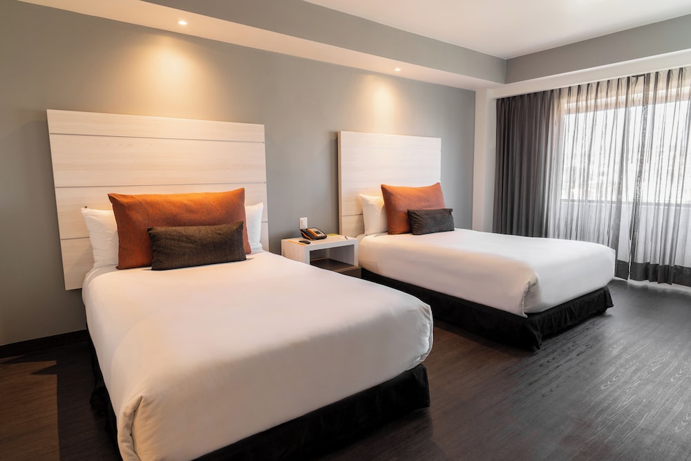 غرفة ديلوكس بسريرين مزدوجين، Real Inn Tijuana by Camino Real Hotels 2/8