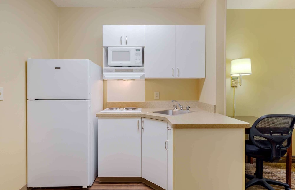 Extended Stay America Providence West Warwick 39/53