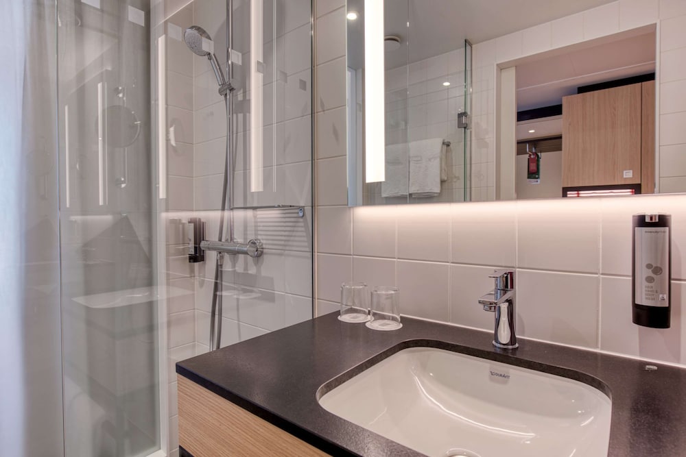 IntercityHotel Berlin Airport BER Terminal 1+2 46/50