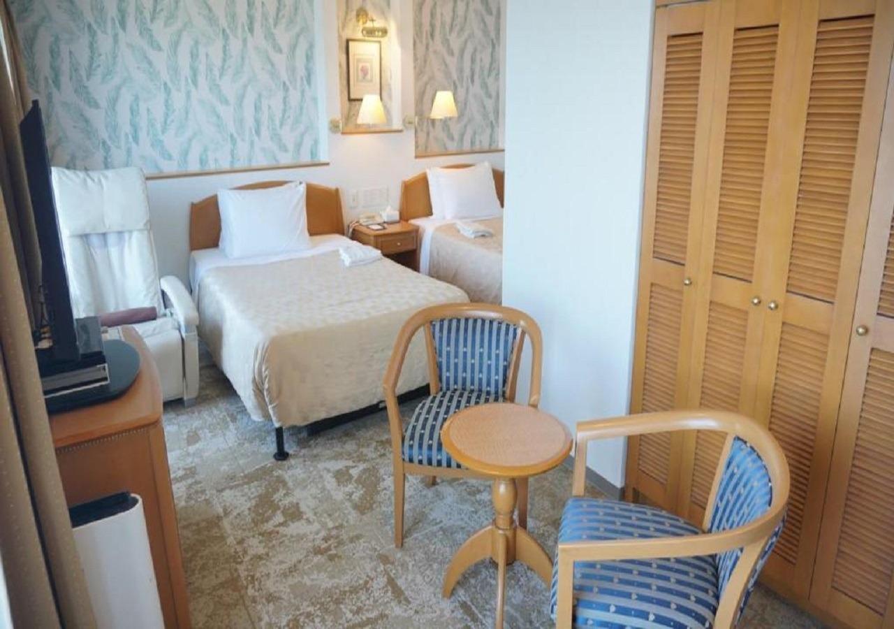 Room, Twin Beds, Sea Side