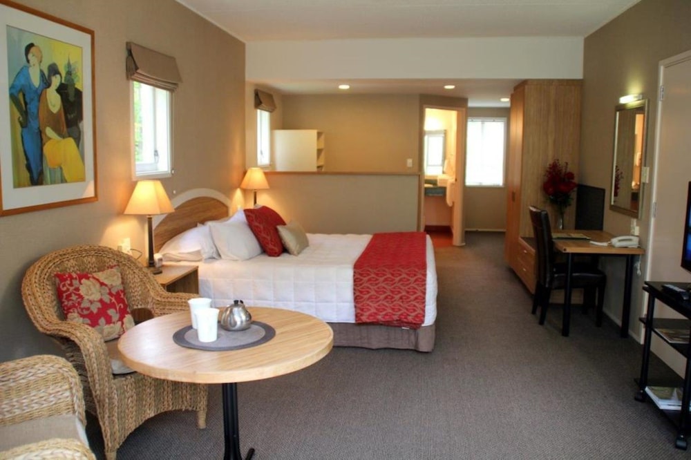 Wallaceville Motor Lodge 20/48