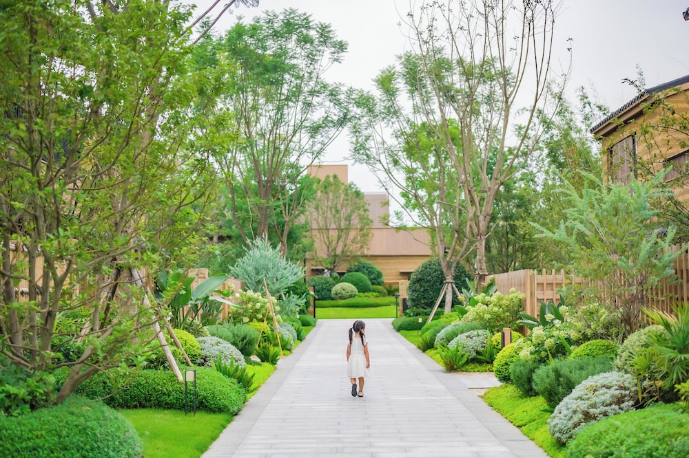 Angsana Chengdu Wenjiang 44/48