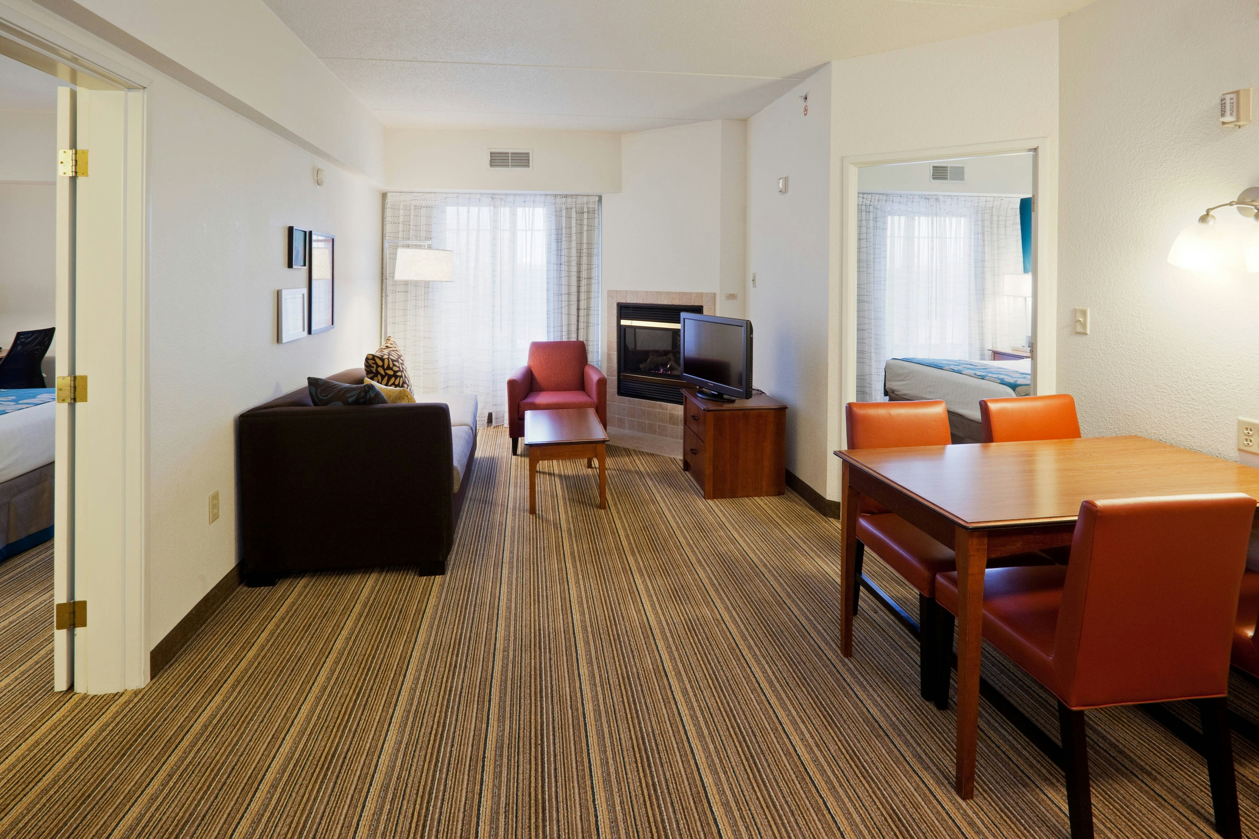 Residence Inn by Marriott Chicago Oak Brook 5/9
