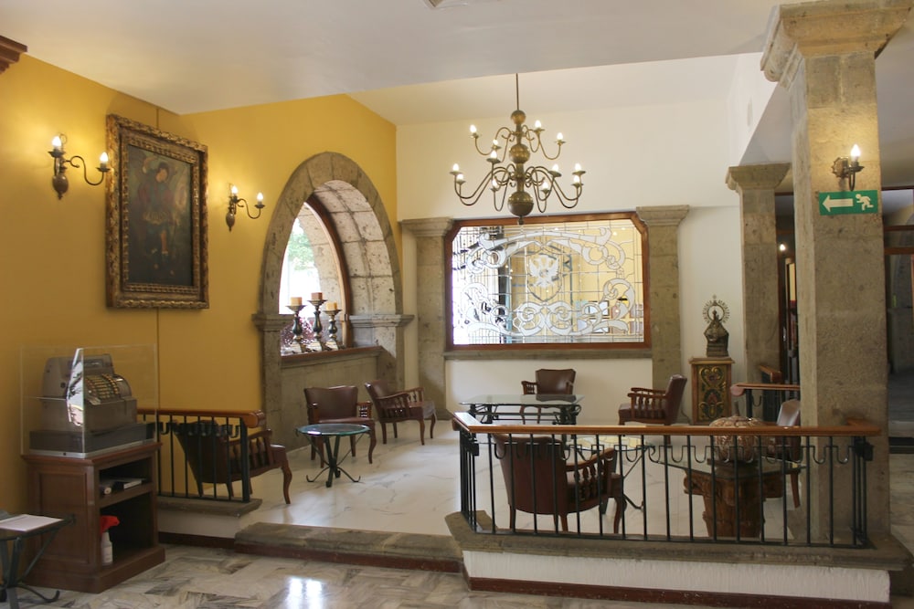 Hotel De Mendoza 46/57