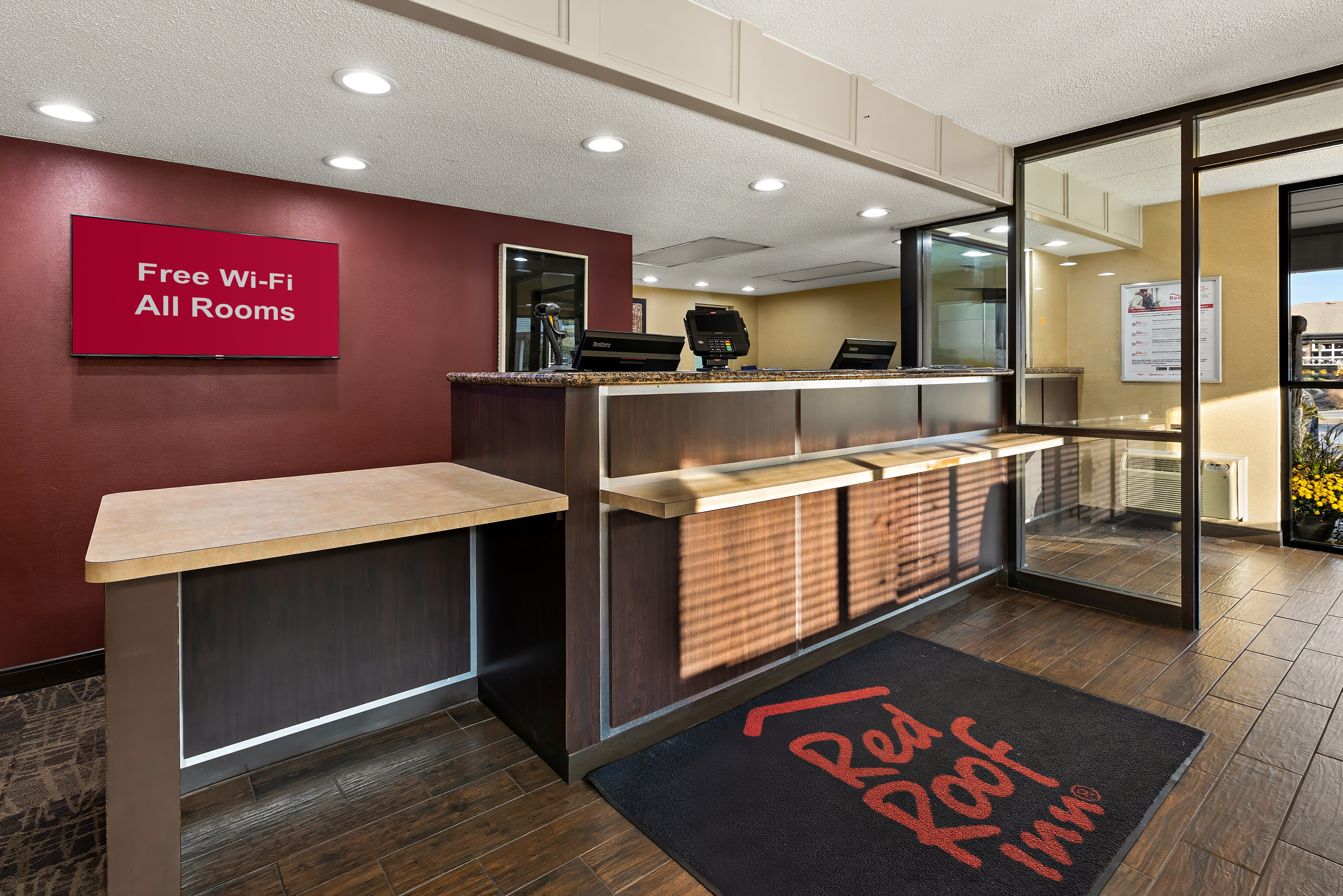 Red Roof Inn Cleveland-Independence 8/32