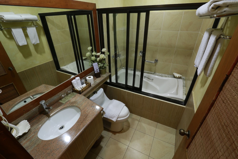 Java Hotel 24/75