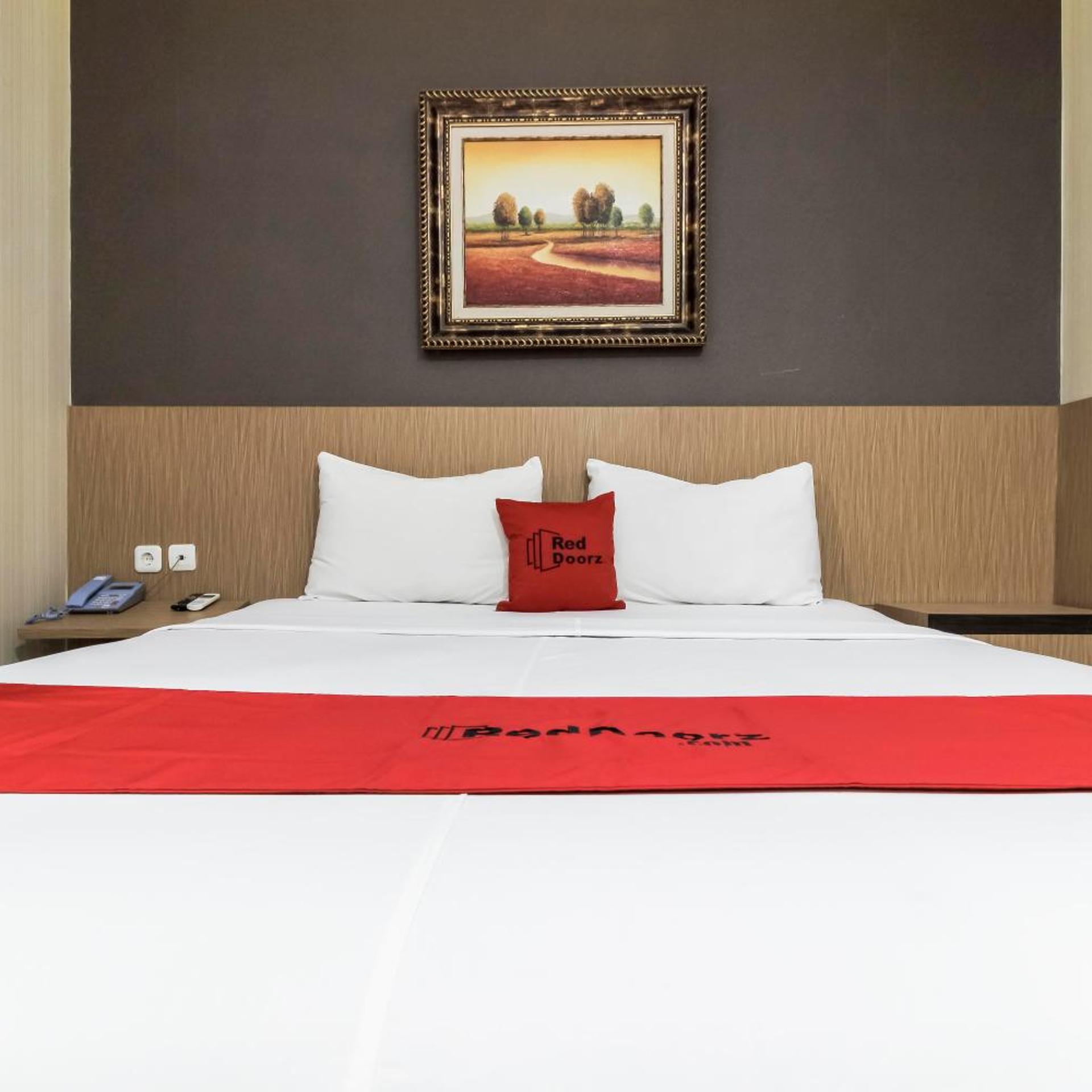 Reddoorz Plus @ Tuparev Cirebon 31/62