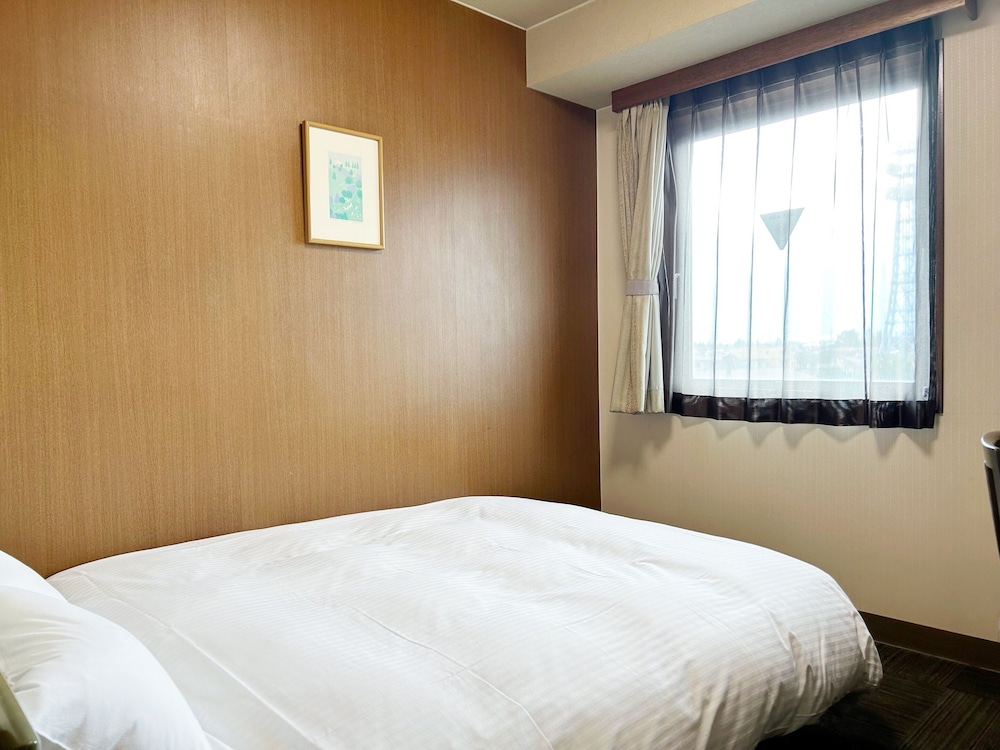 ROOM, DOUBLE BED, SMOKING