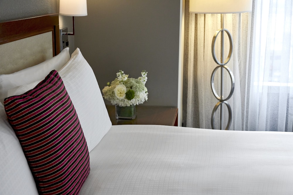 Loews New Orleans Hotel 18/72