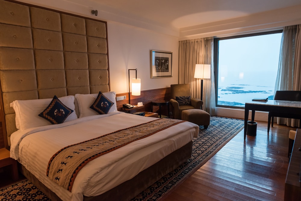 Intercontinental Marine Drive Mumbai 17/78
