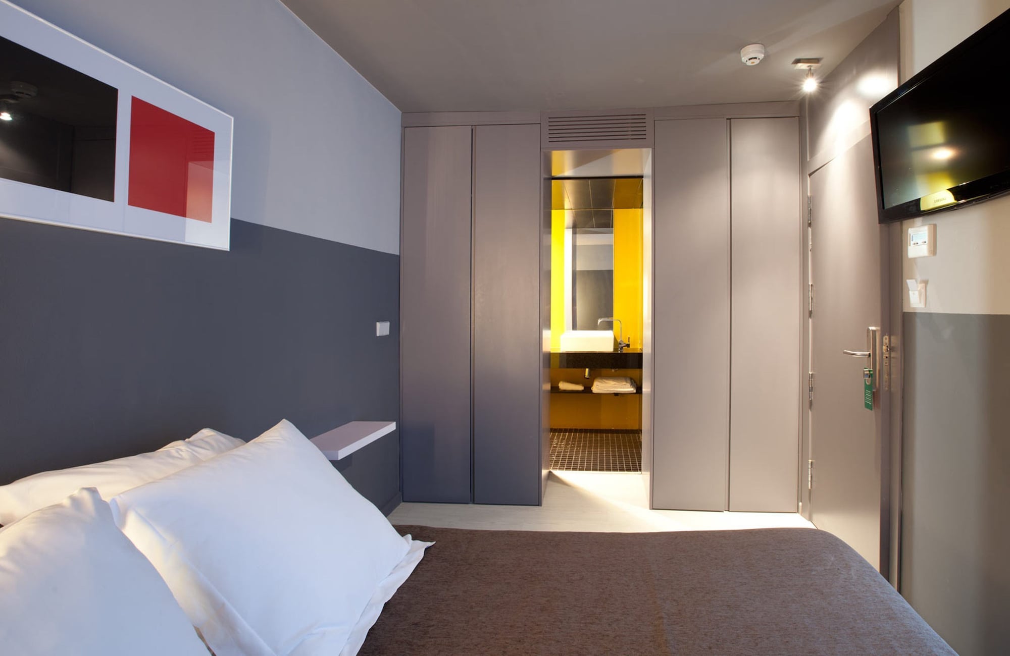SUPERIOR, DOUBLE BED, CITY VIEW