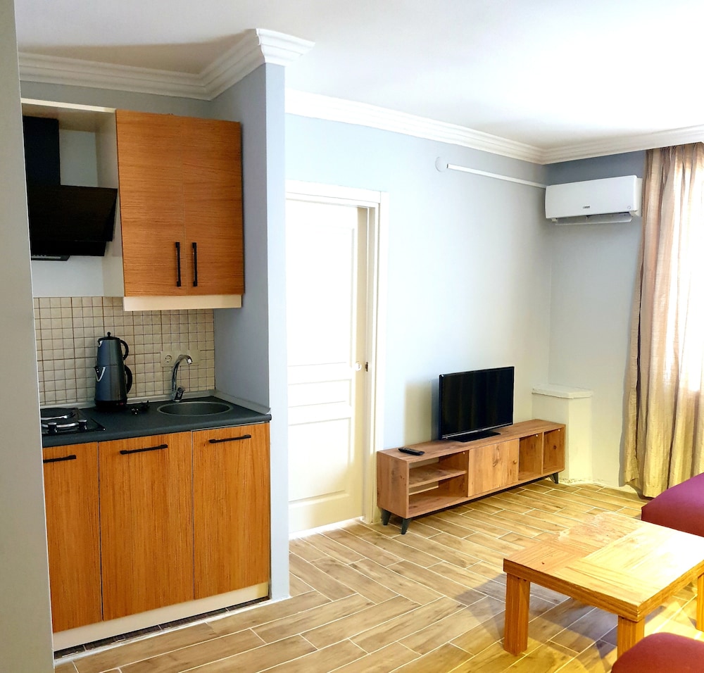 Tepe Hotel & Business Suite 22/27