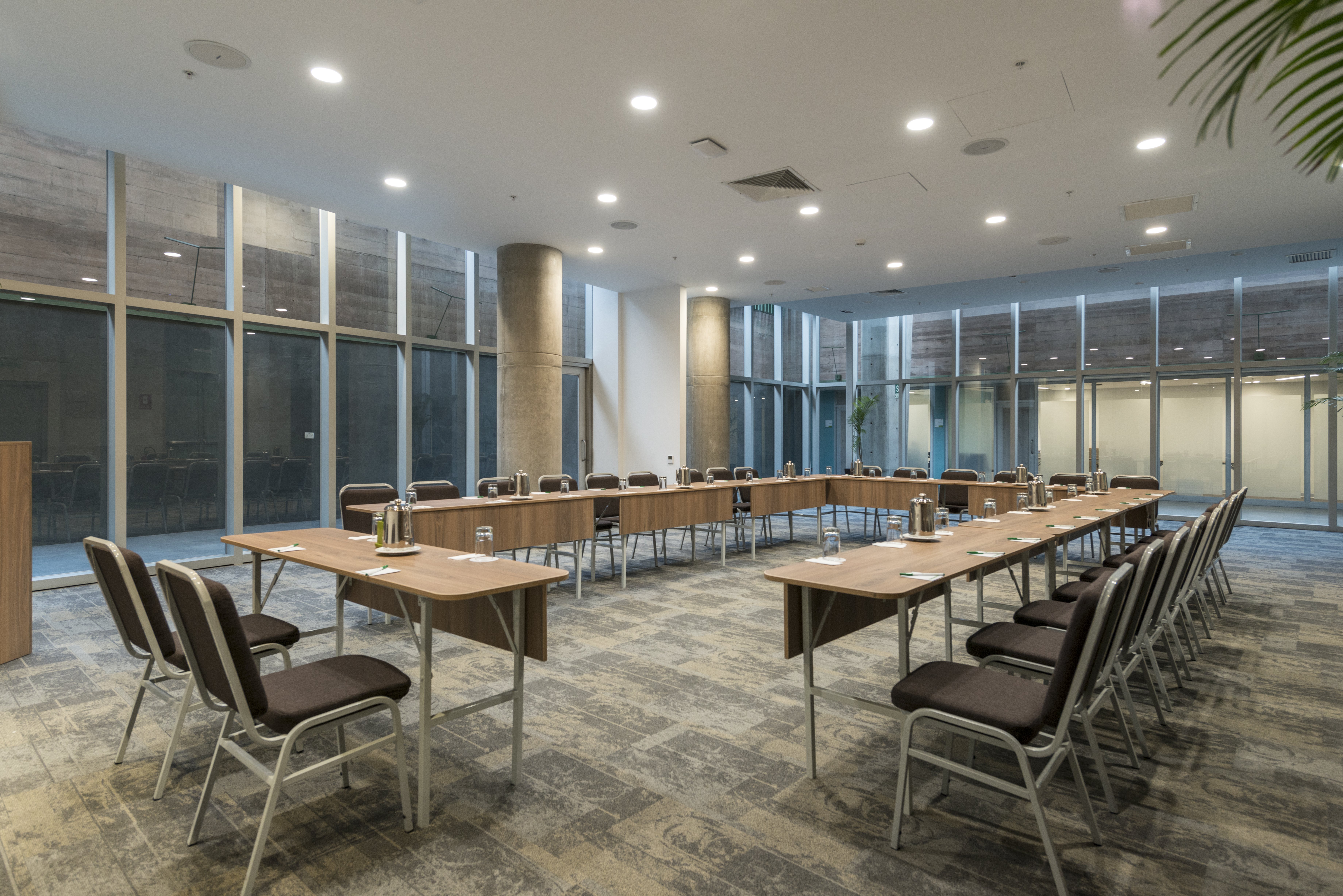Holiday Inn Lima Airport 42/50