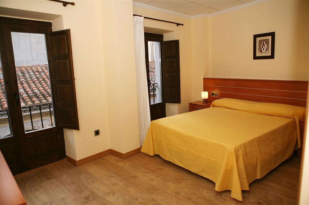 Hostal Doña Juana 6/20
