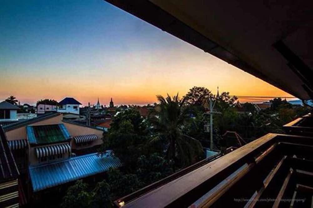 Baan Ratchiangsaen 7/56