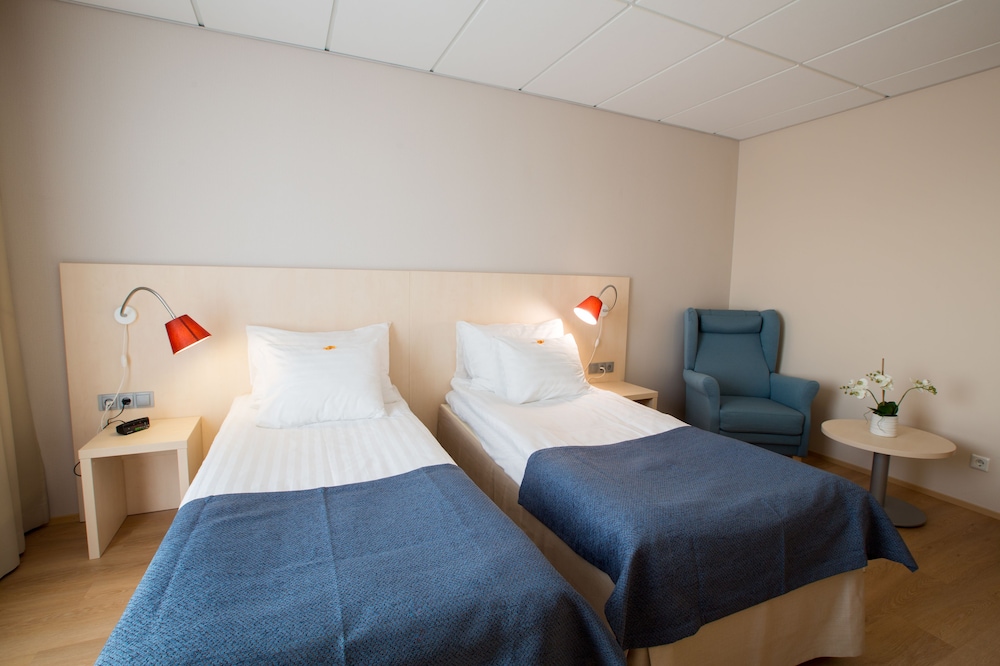 ROOM, TRIPLE