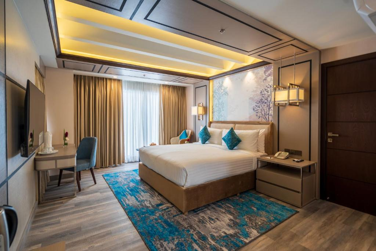 Pearl Continental Resort Attabad Lake 6/15