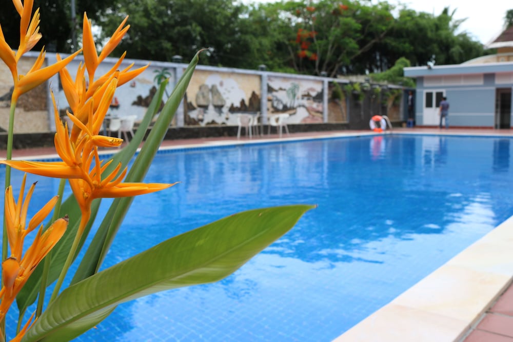 Ninh Kieu Riverside Hotel 69/70