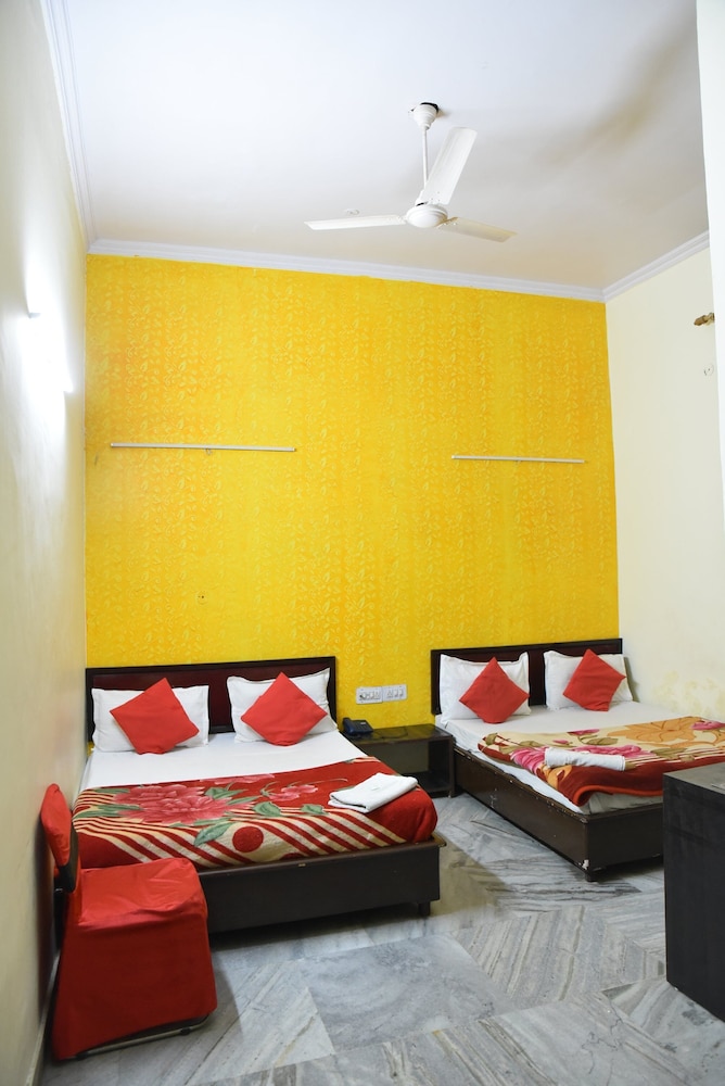 Hotel C 9 19/50