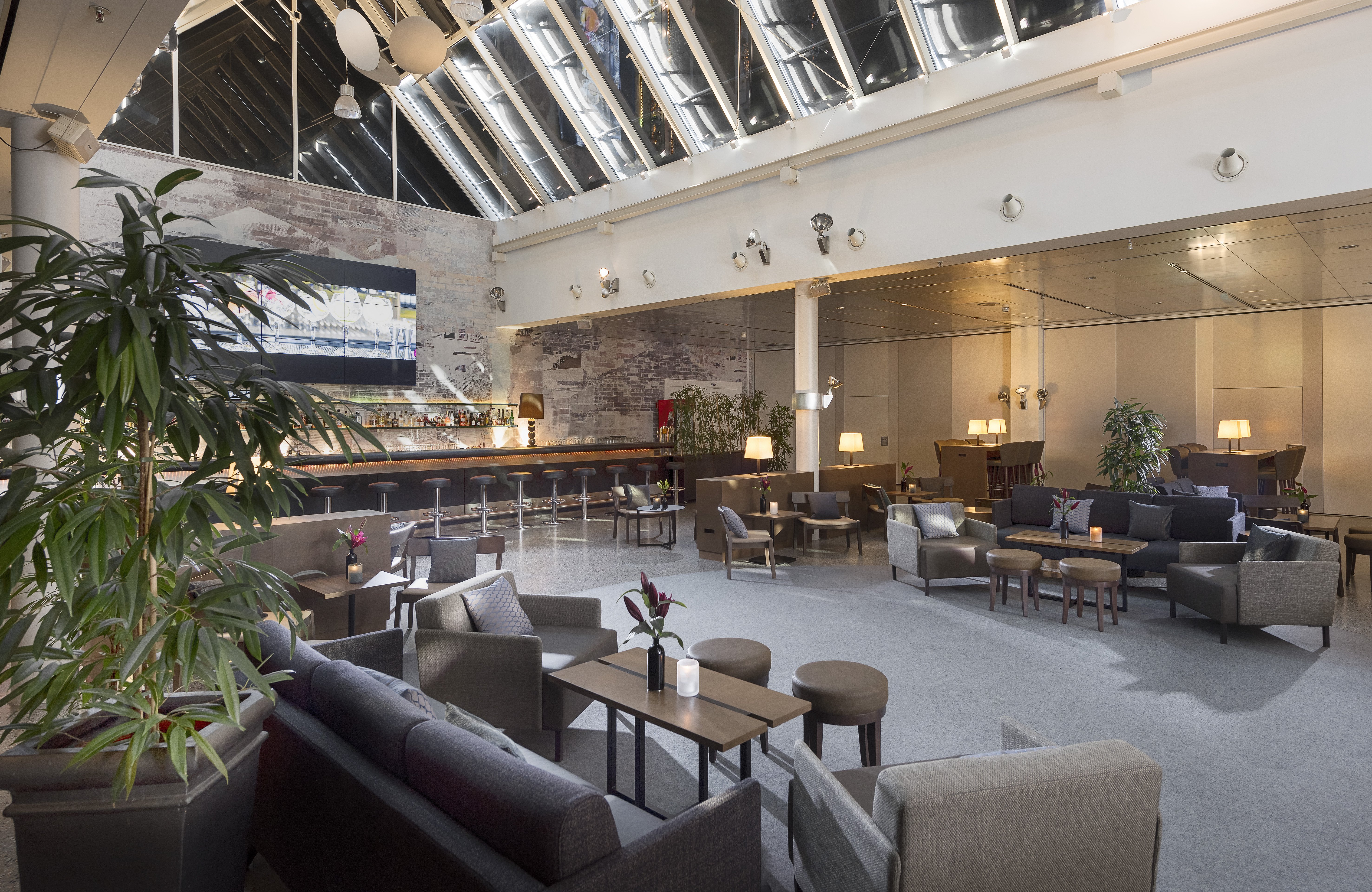 HOLIDAY INN BERLIN CITY WEST 32/71