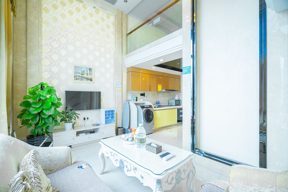 Louidon Mega Apartment Hotel of Kam Rueng Plaza Sunshine 66/77