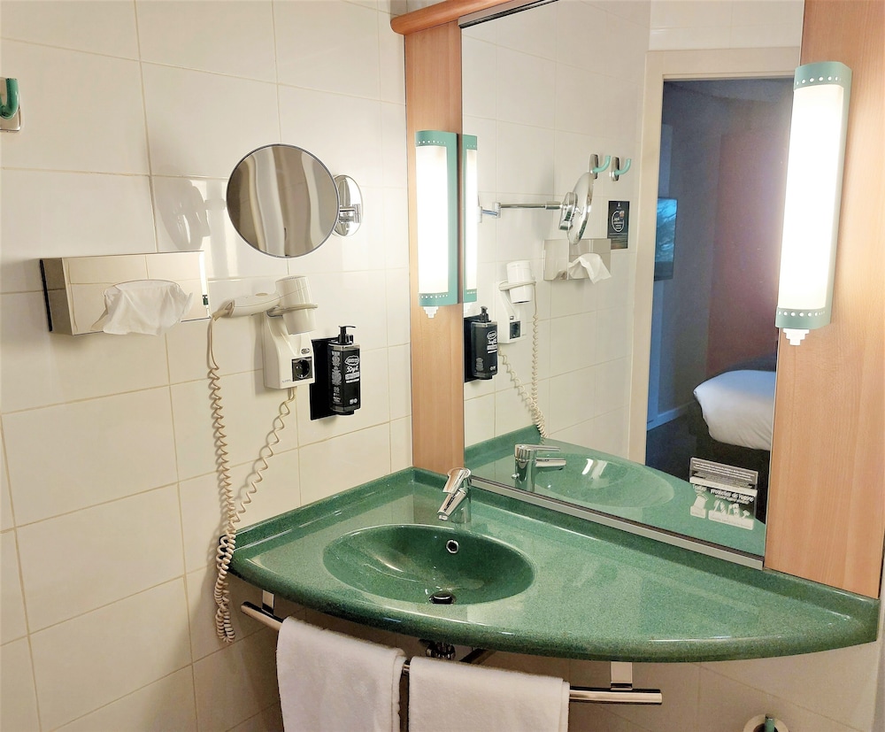 Ibis Madrid Getafe 44/84