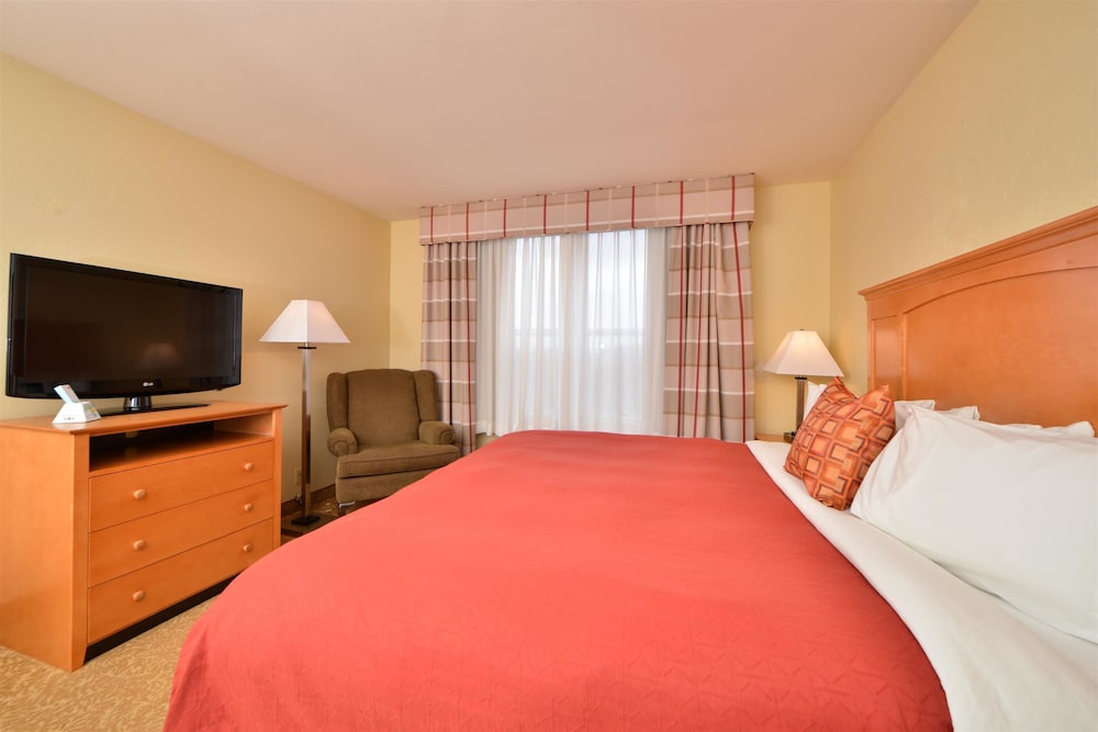 Sleep Inn & Suites near Spirit Mountain 13/49
