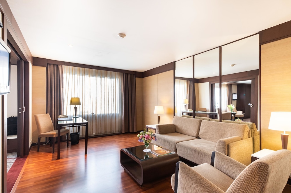 Zenith Sukhumvit Hotel Bangkok 48/73