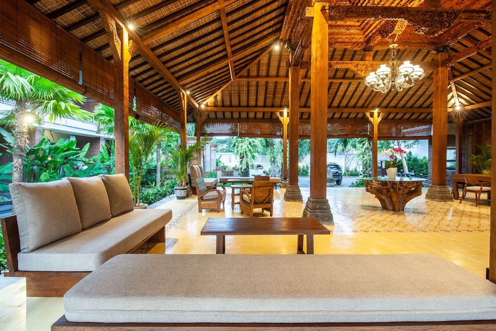 Griya Shanti Suites 25/37
