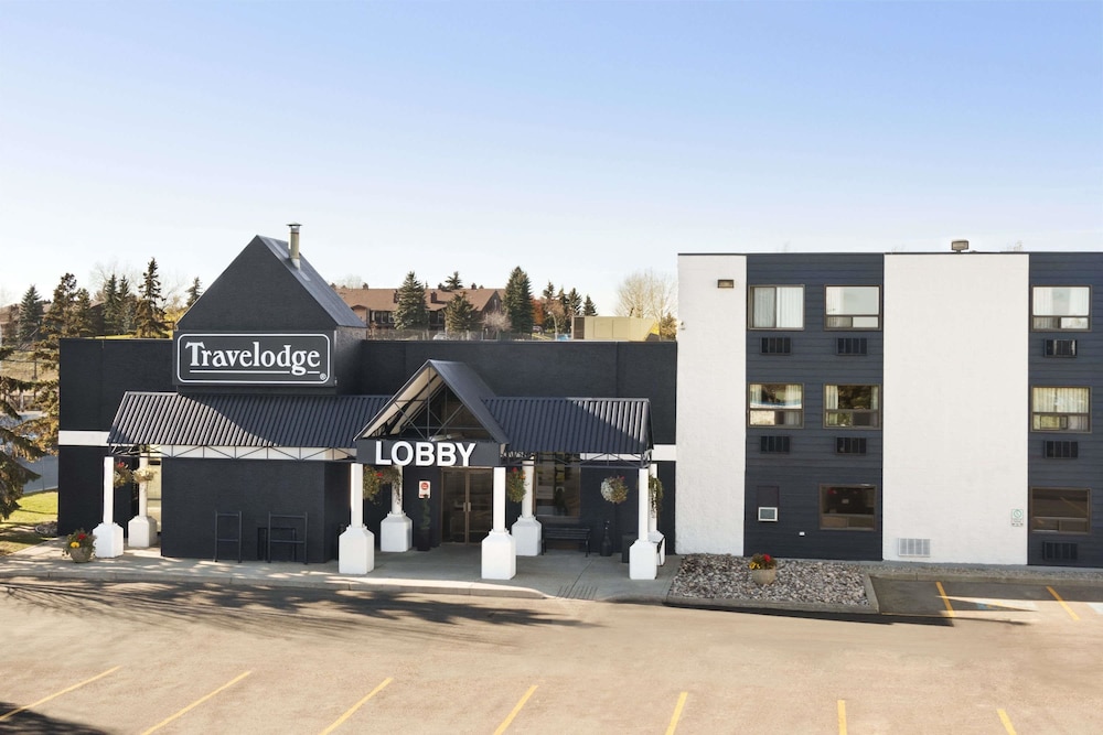 Travelodge by Wyndham Edmonton South 3/40