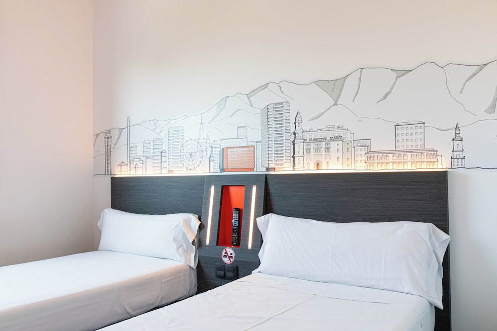 Easyhotel Malaga City Centre 41/59
