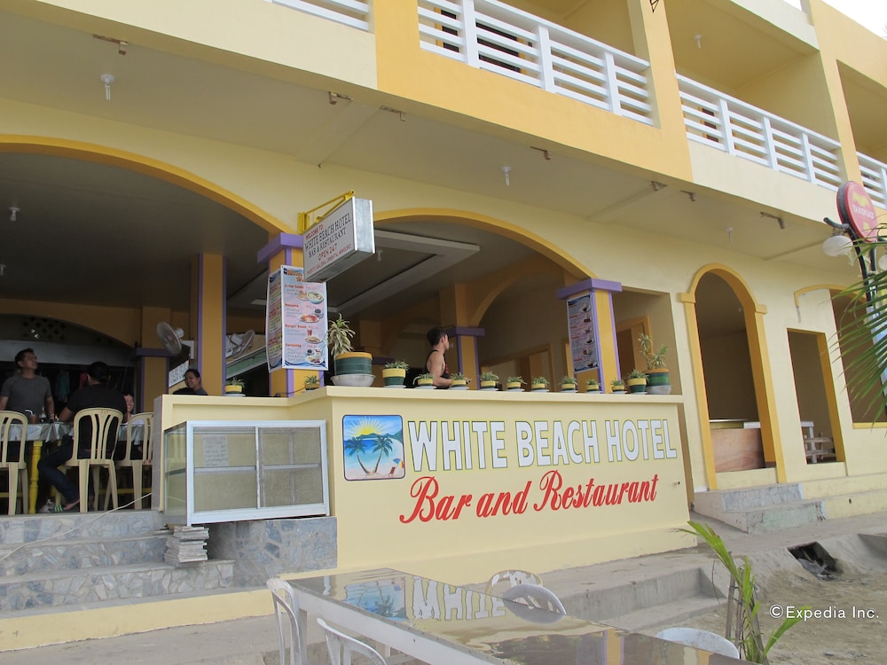 White Beach Hotel Bar And Restaurant 24/90