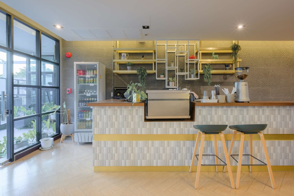 Lewit Hotel Pattaya, a member of Radisson Individuals 10/50