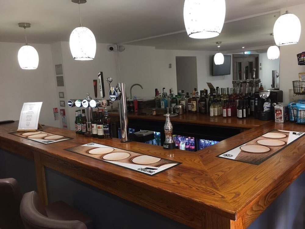 Marlborough Hotel 30/42