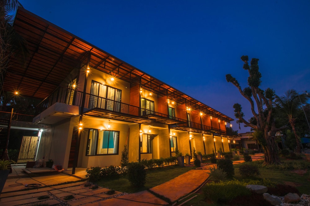 Seesea Resort 6/62